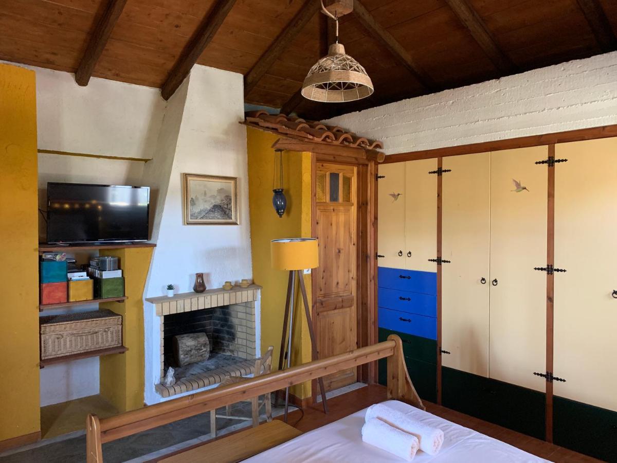 Mavilia Traditional Guesthouse Лигурион Экстерьер фото
