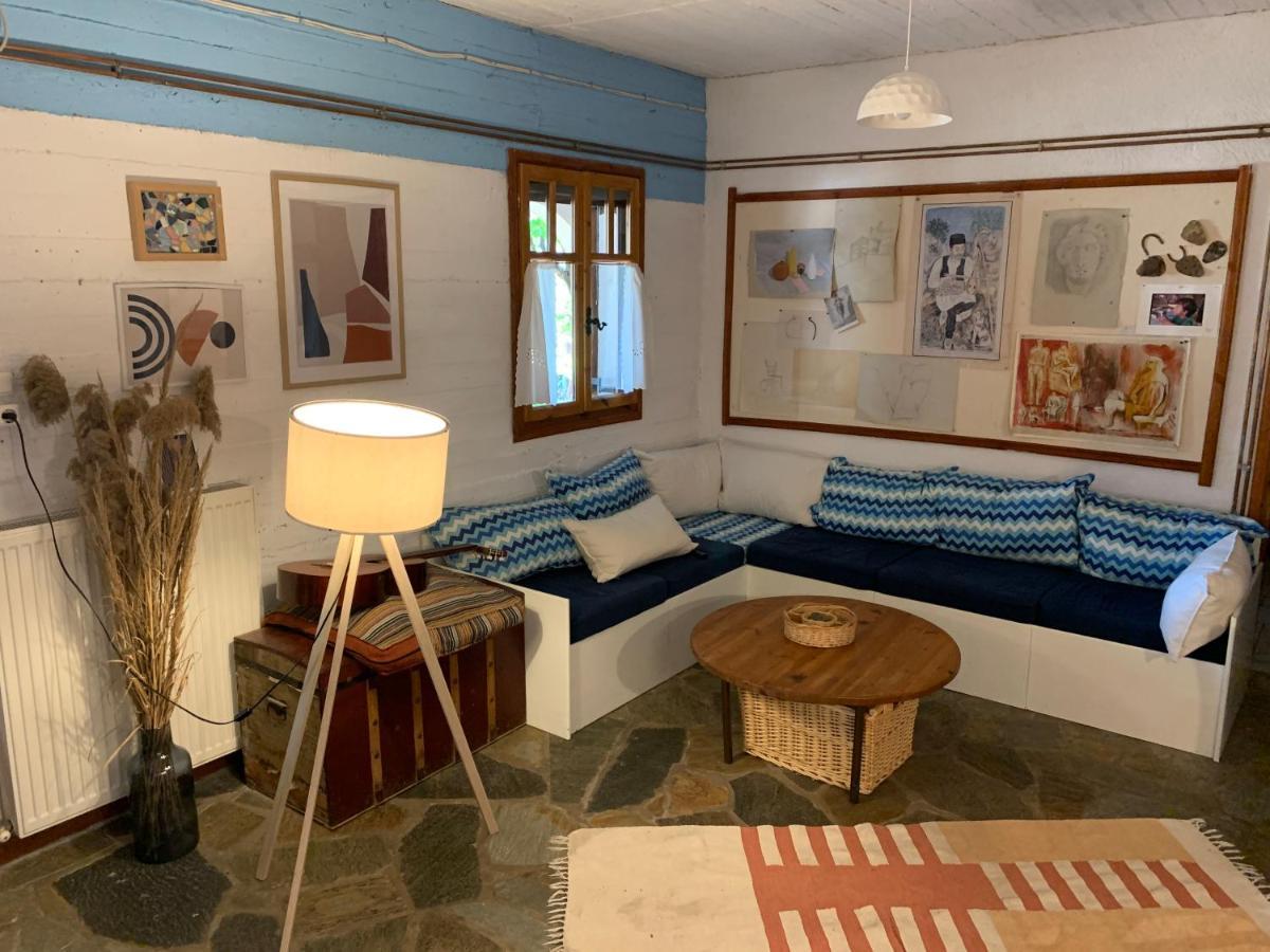 Mavilia Traditional Guesthouse Лигурион Экстерьер фото