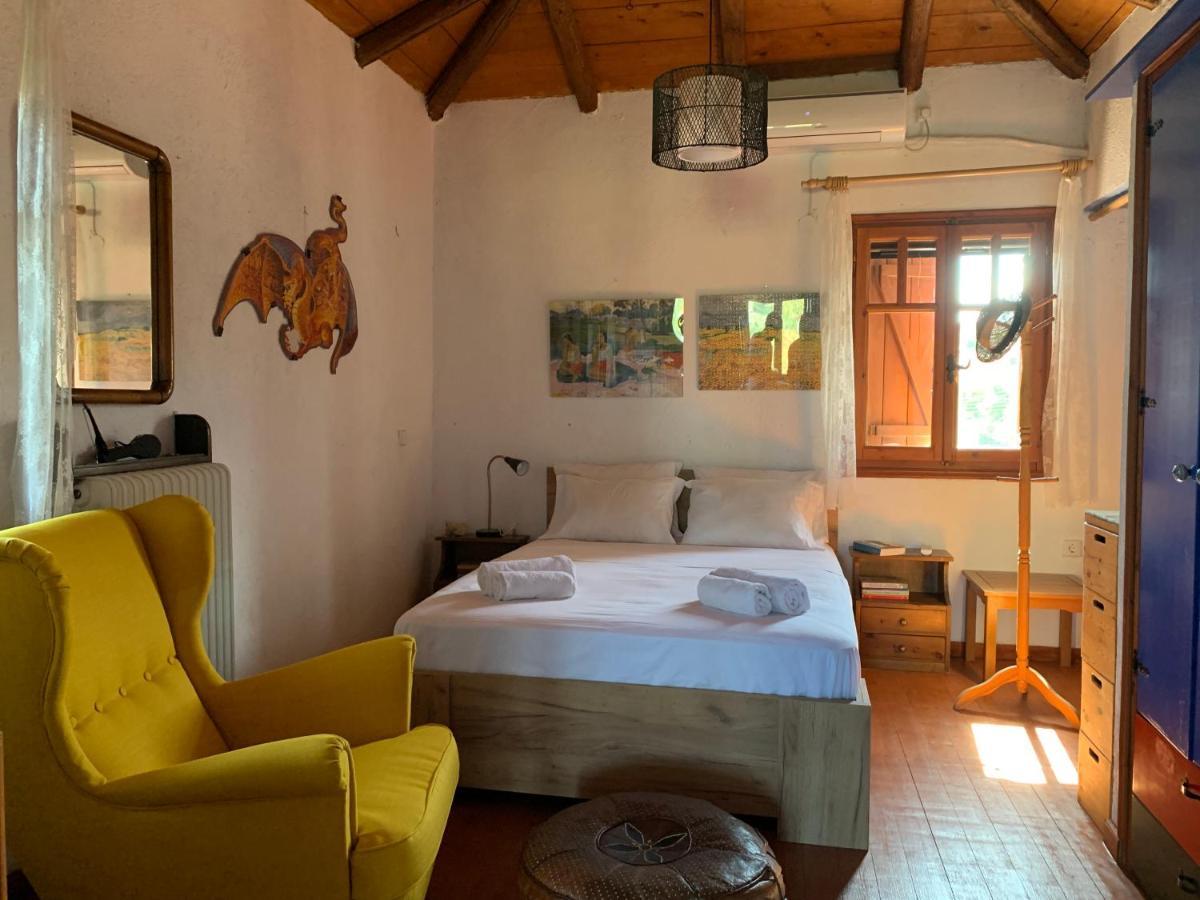 Mavilia Traditional Guesthouse Лигурион Экстерьер фото