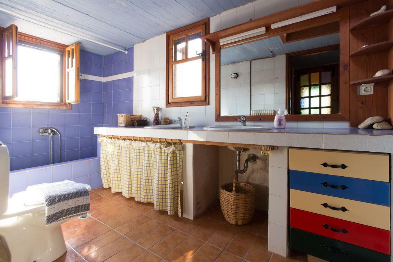 Mavilia Traditional Guesthouse Лигурион Экстерьер фото