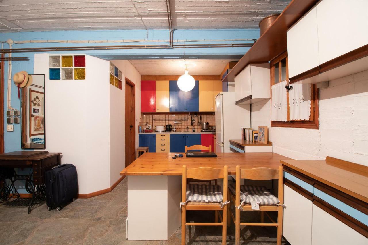 Mavilia Traditional Guesthouse Лигурион Экстерьер фото