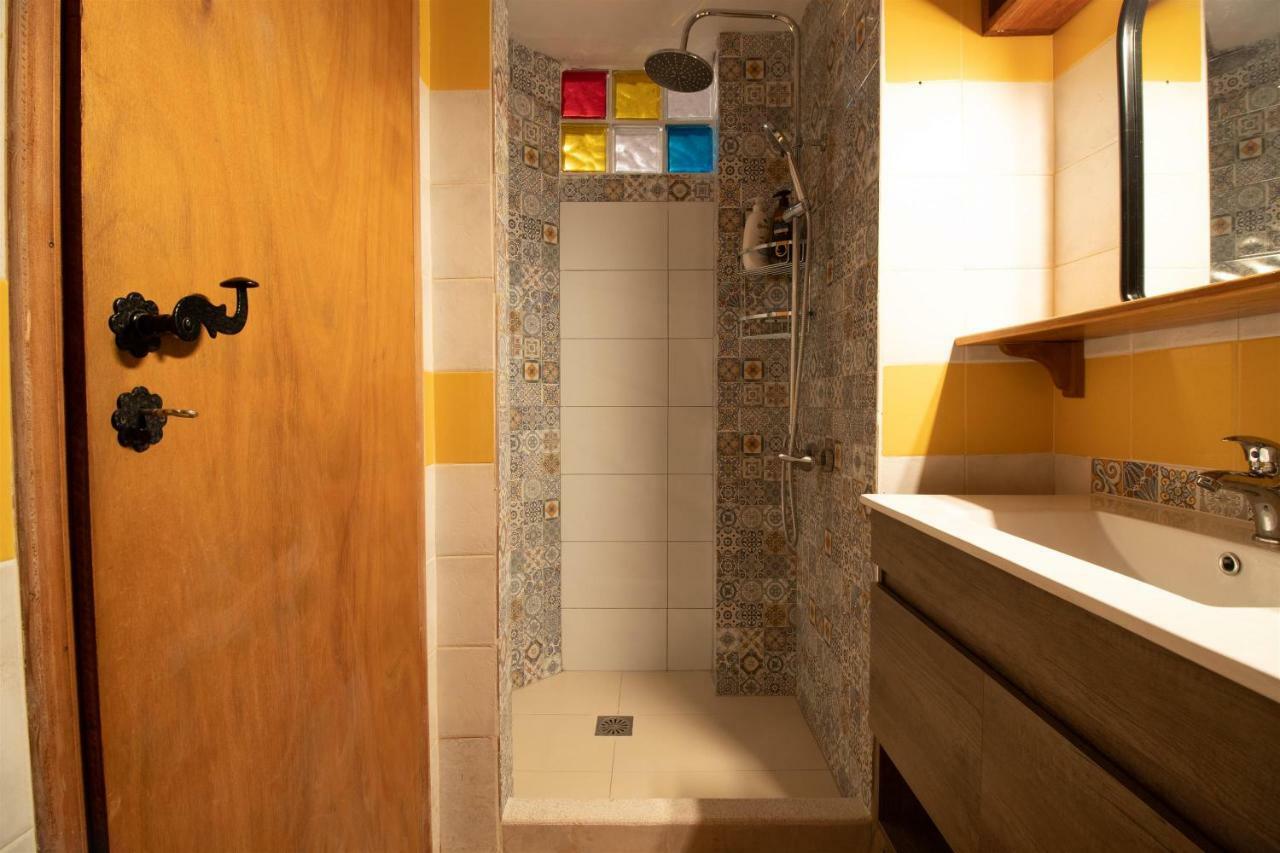 Mavilia Traditional Guesthouse Лигурион Экстерьер фото